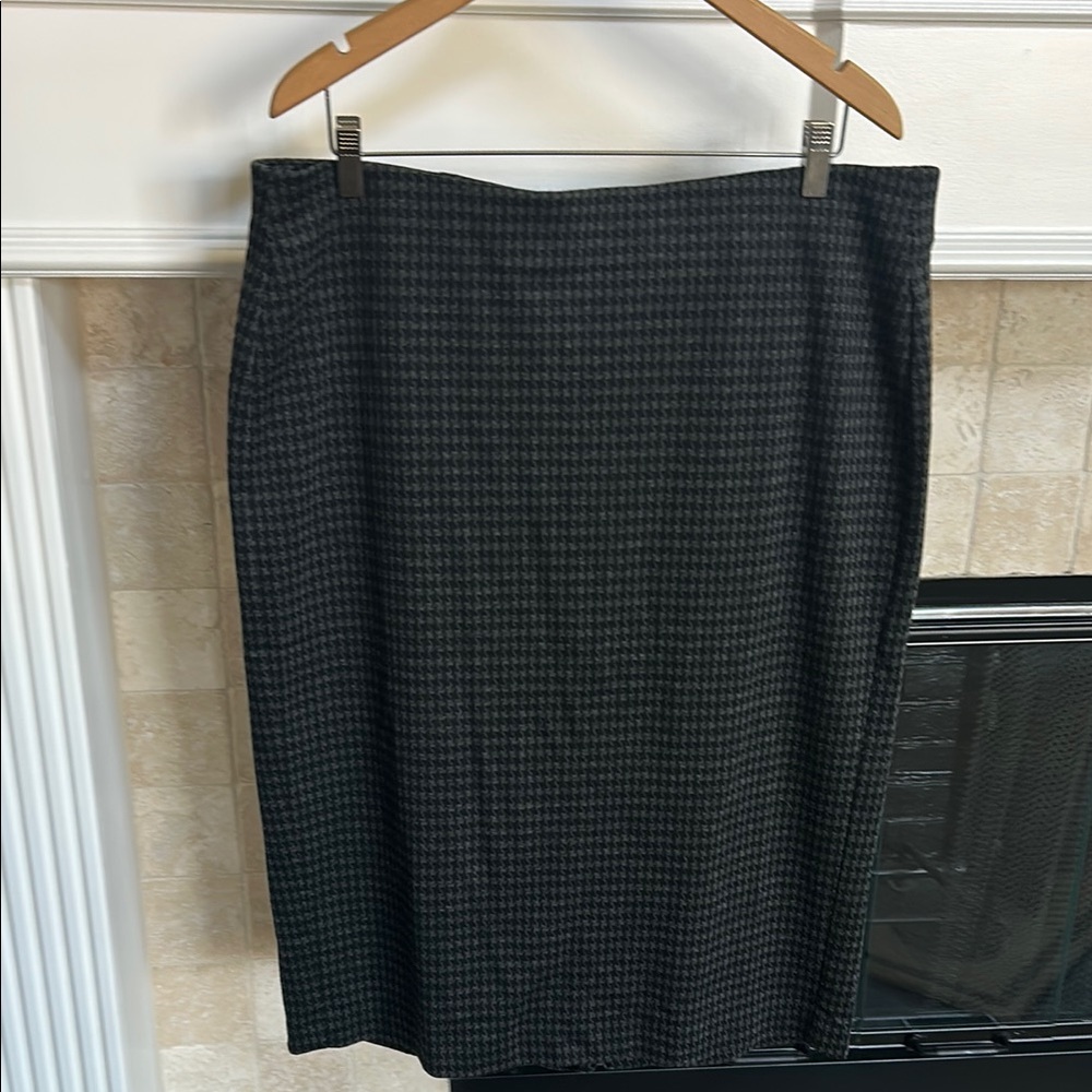Plus Size Lane Bryant Black Pencil Skirt Knee-Length Work